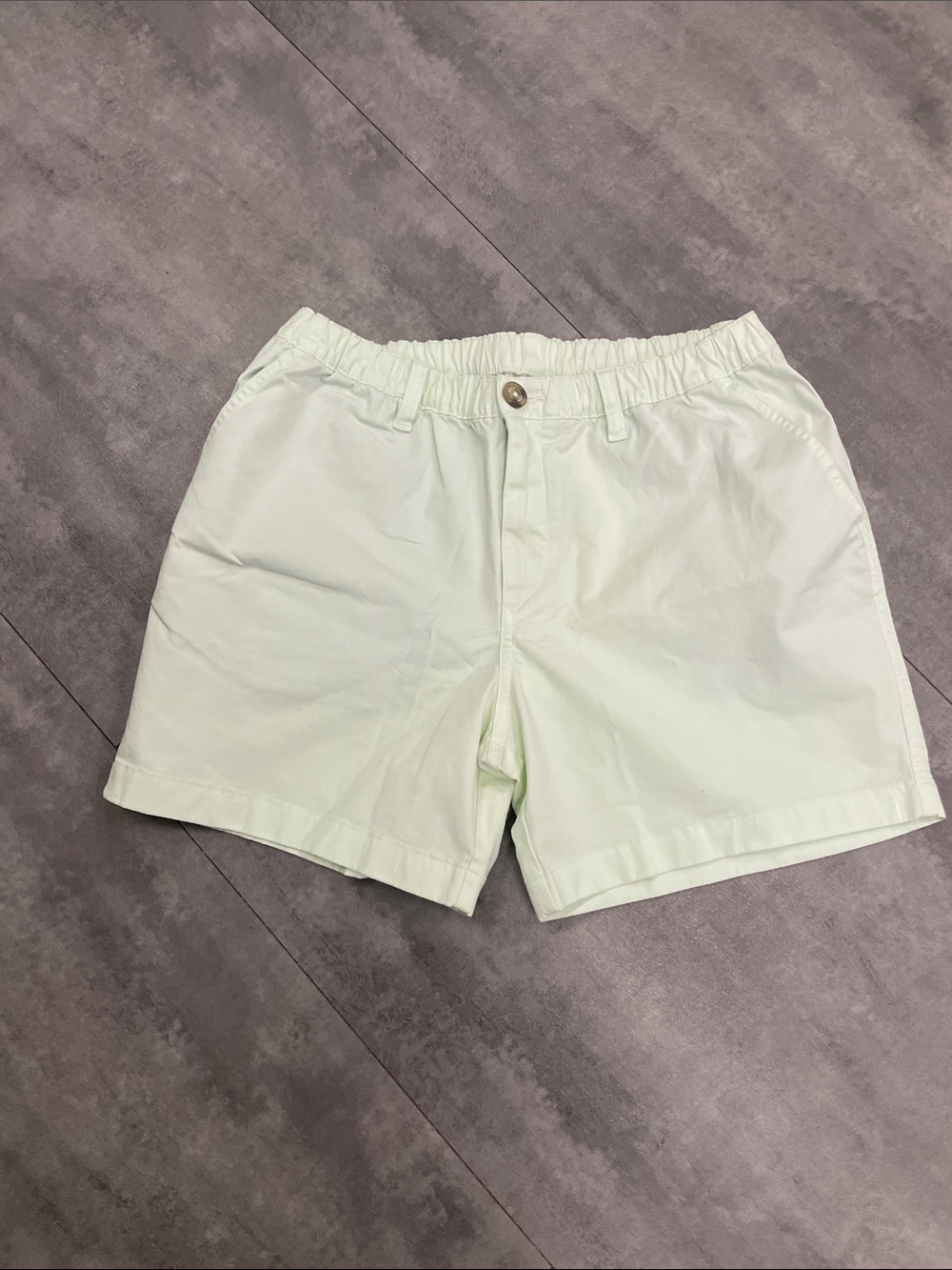 Men’s medium chubbies stretch shorts